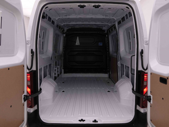 NISSAN_NISSAN_INTERSTAR_2548728_5.jpg