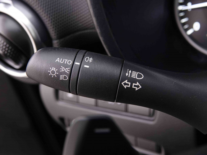NISSAN_NISSAN_JUKE_2547614_13.jpg