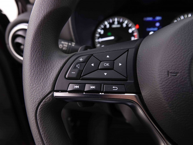 NISSAN_NISSAN_JUKE_2547614_15.jpg