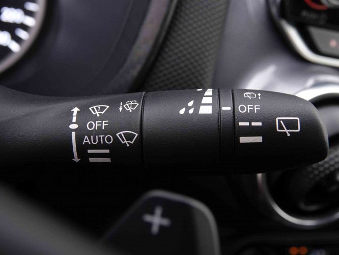 NISSAN_NISSAN_JUKE_2547616_14.jpg