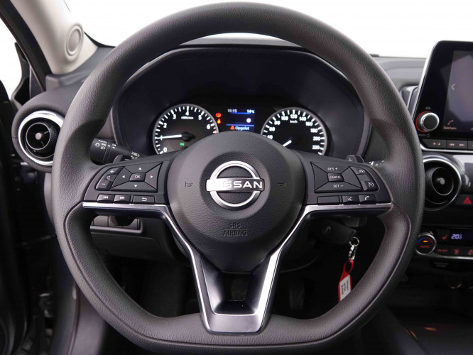 NISSAN_NISSAN_JUKE_2547620_8.jpg