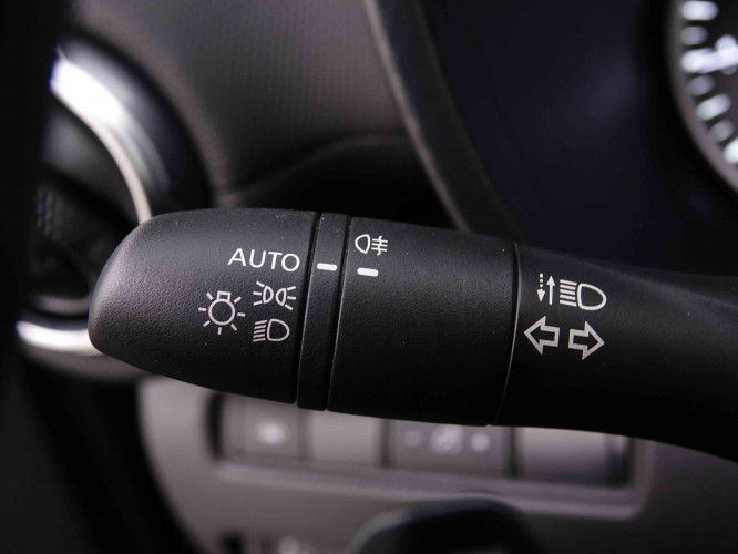 NISSAN_NISSAN_JUKE_2547622_13.jpg
