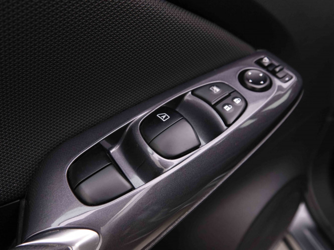 NISSAN_NISSAN_JUKE_2547624_16.jpg