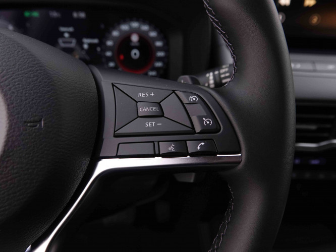 NISSAN_NISSAN_JUKE_2547726_17.jpg