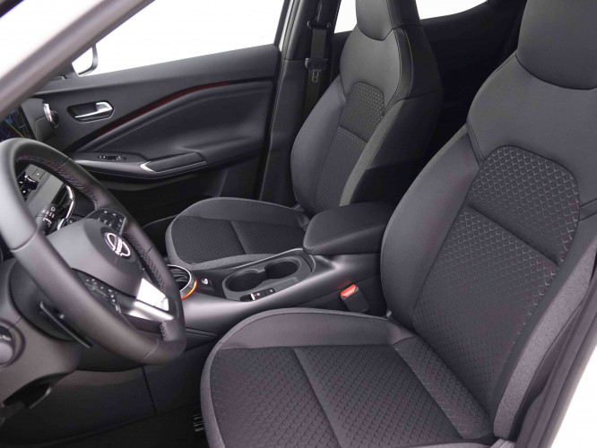 NISSAN_NISSAN_JUKE_2547729_6.jpg