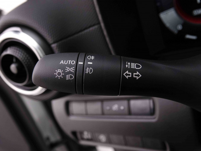 NISSAN_NISSAN_JUKE_2547732_14.jpg