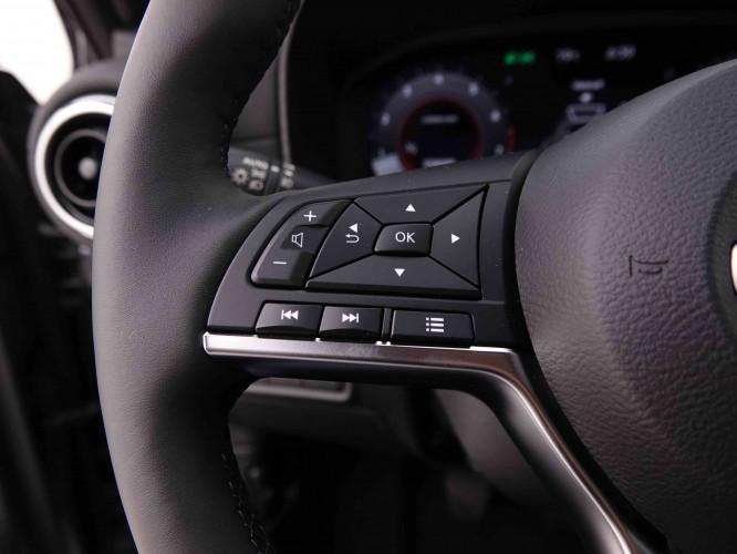 NISSAN_NISSAN_JUKE_2548794_17.jpg