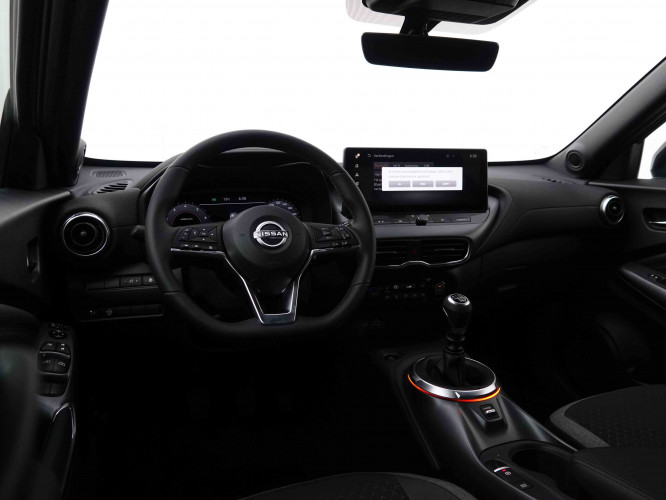 NISSAN_NISSAN_JUKE_2548794_7.jpg