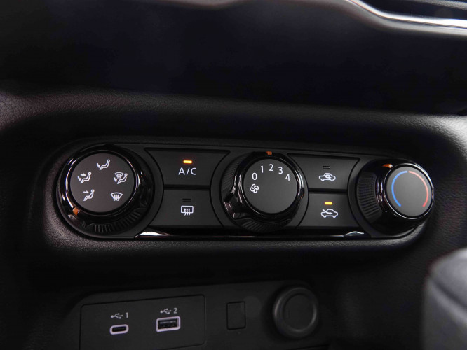 NISSAN_NISSAN_JUKE_2548797_12.jpg