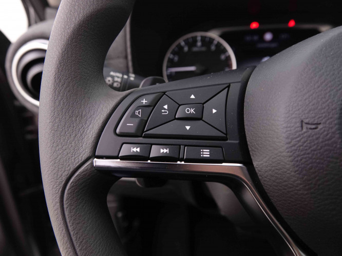 NISSAN_NISSAN_JUKE_2548797_16.jpg