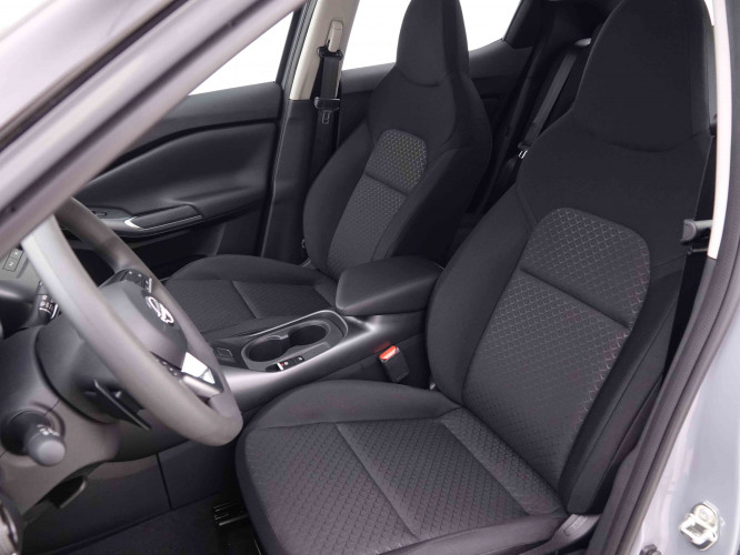 NISSAN_NISSAN_JUKE_2548799_6.jpg