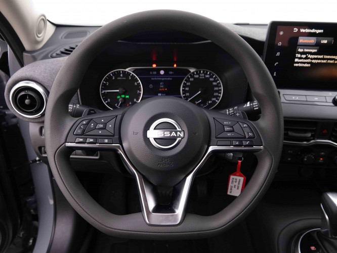 NISSAN_NISSAN_JUKE_2548799_8.jpg