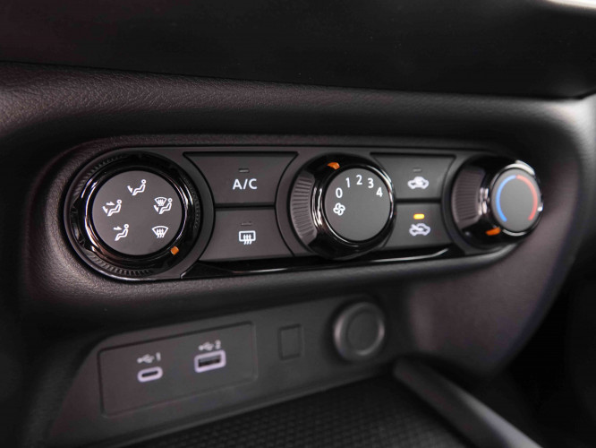 NISSAN_NISSAN_JUKE_2549293_12.jpg
