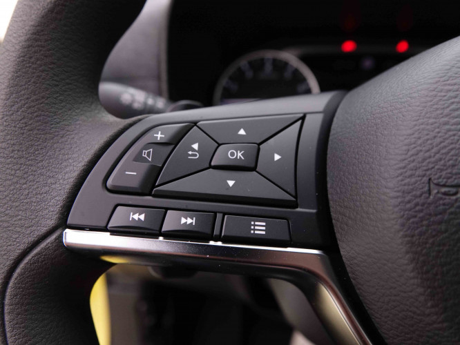 NISSAN_NISSAN_JUKE_2549293_16.jpg