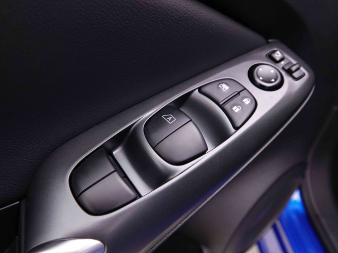 NISSAN_NISSAN_JUKE_2549295_16.jpg