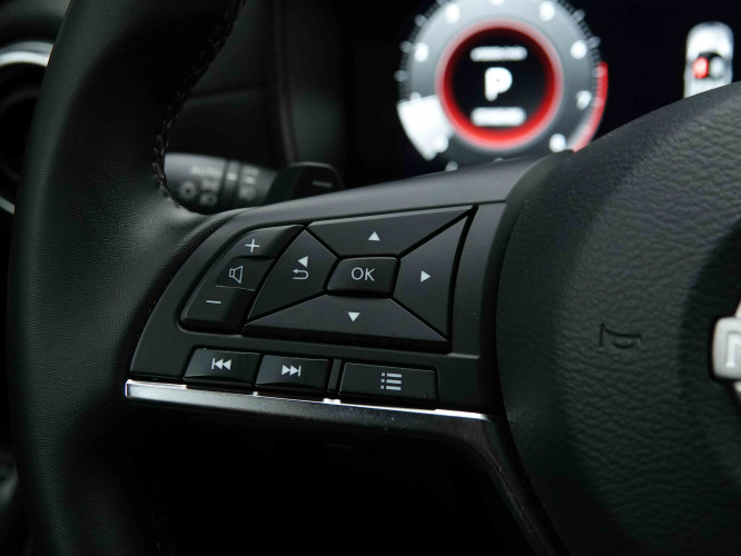 NISSAN_NISSAN_JUKE_2653190_17.jpg