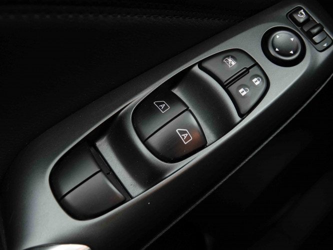 NISSAN_NISSAN_JUKE_2653192_18.jpg