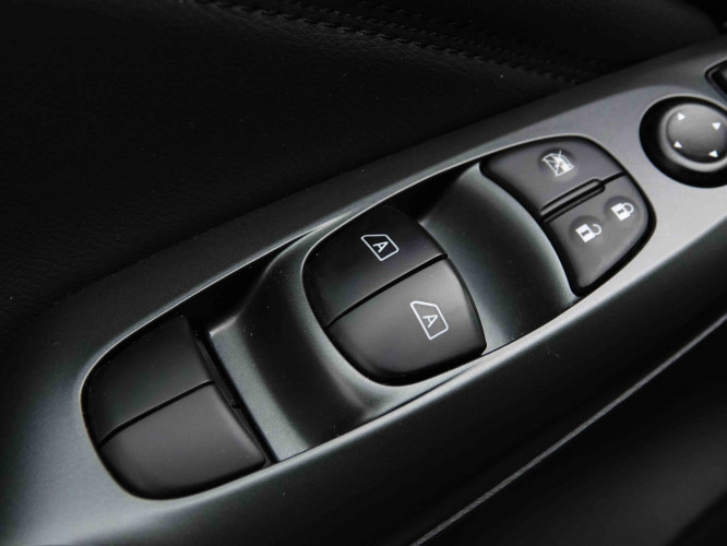 NISSAN_NISSAN_JUKE_2653195_18.jpg