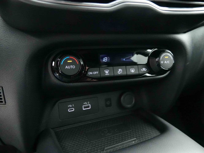 NISSAN_NISSAN_JUKE_2653359_13.jpg
