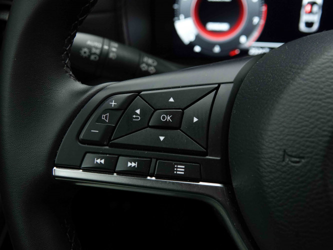 NISSAN_NISSAN_JUKE_2653360_16.jpg