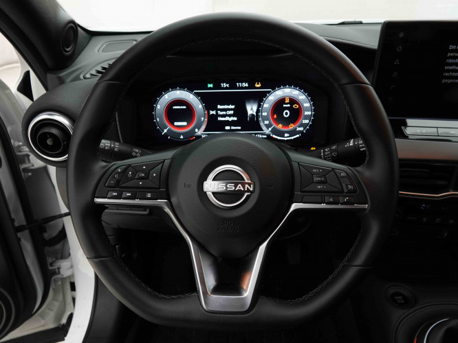 NISSAN_NISSAN_JUKE_2653360_8.jpg