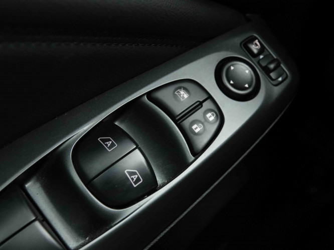 NISSAN_NISSAN_JUKE_2653361_19.jpg
