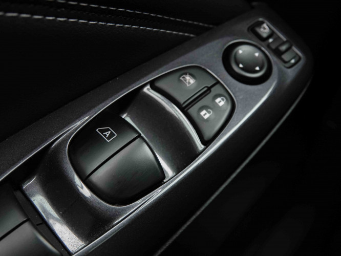 NISSAN_NISSAN_JUKE_2654421_18.jpg