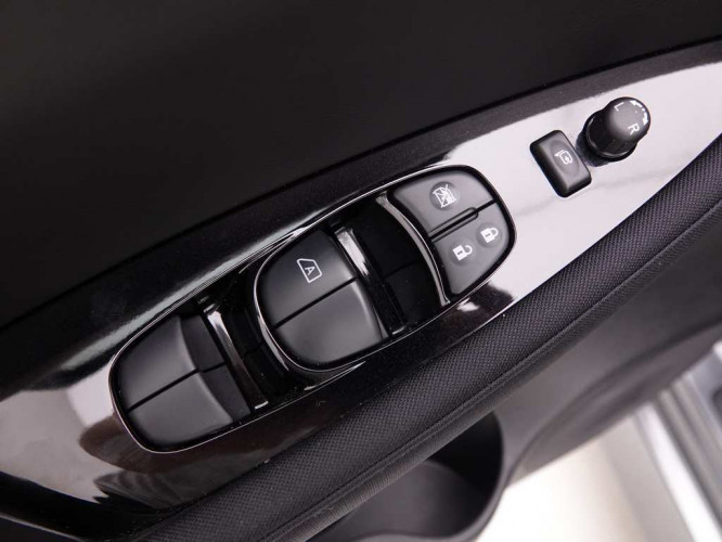 NISSAN_NISSAN_LEAF_2654704_53.jpg NISSAN_NISSAN_LEAF_2654704_53.jpg