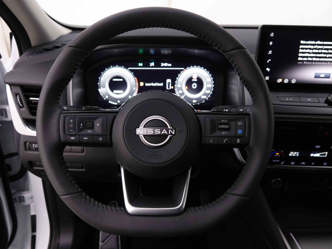 NISSAN_NISSAN_QASHQAI_2446410_8.jpg