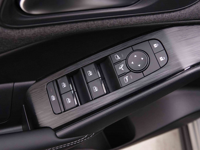 NISSAN_NISSAN_QASHQAI_2547540_18.jpg