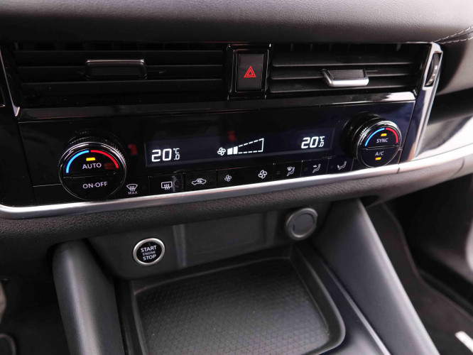NISSAN_NISSAN_QASHQAI_2549187_13.jpg
