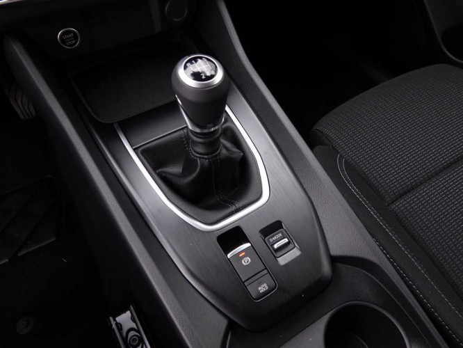 NISSAN_NISSAN_QASHQAI_2549772_14.jpg