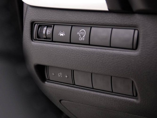 NISSAN_NISSAN_QASHQAI_2549772_9.jpg