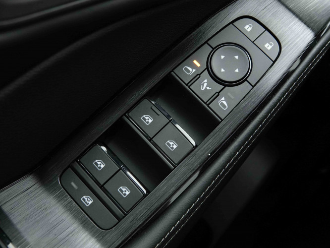 NISSAN_NISSAN_XTRAIL_2653483_40.jpg