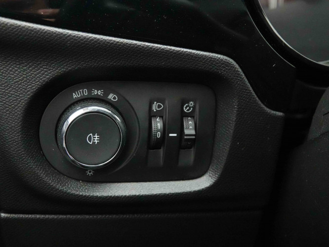 OPEL_OPEL_CORSA_2654558_20.jpg