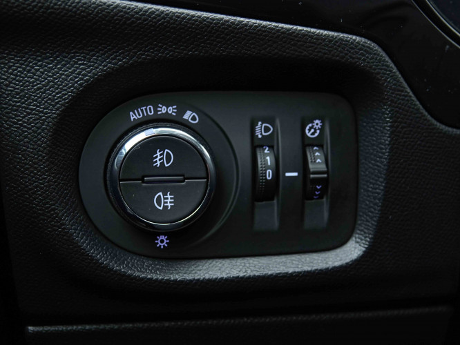 OPEL_OPEL_CORSA_2655170_19.jpg