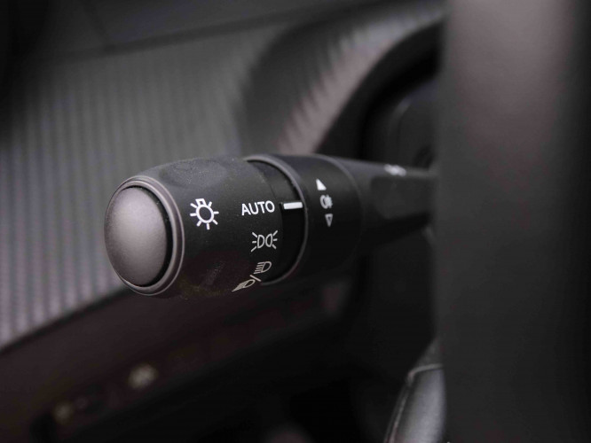 PEUGEOT_PEUGEOT_2008_2547568_15.jpg
