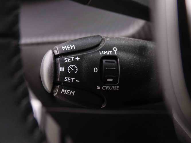 PEUGEOT_PEUGEOT_2008_2547568_17.jpg