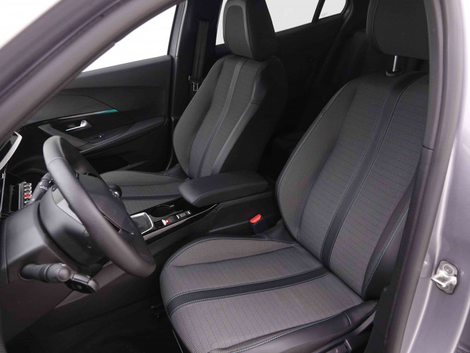 PEUGEOT_PEUGEOT_2008_2547568_6.jpg