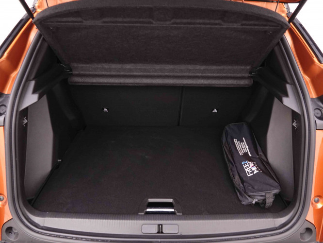 PEUGEOT_PEUGEOT_2008_2547571_5.jpg