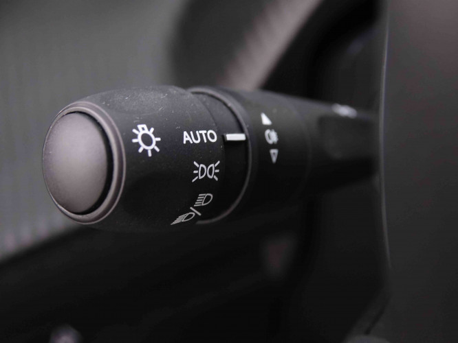 PEUGEOT_PEUGEOT_2008_2548144_15.jpg