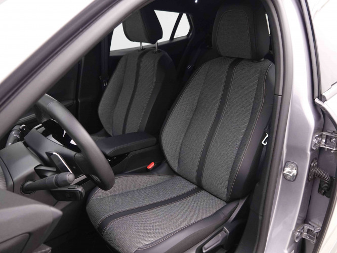 PEUGEOT_PEUGEOT_2008_2548149_6.jpg
