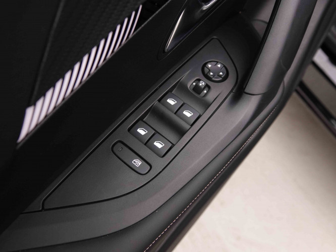 PEUGEOT_PEUGEOT_2008_2548151_21.jpg