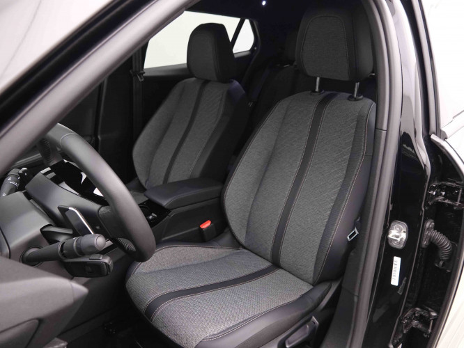 PEUGEOT_PEUGEOT_2008_2548151_6.jpg
