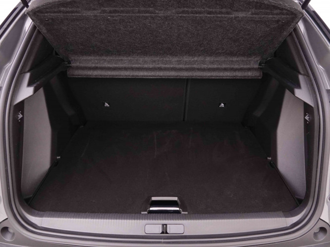 PEUGEOT_PEUGEOT_2008_2548159_5.jpg