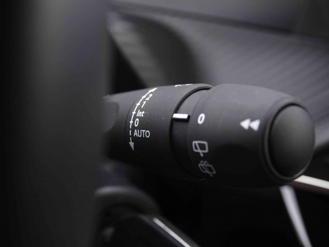 PEUGEOT_PEUGEOT_2008_2548163_17.jpg