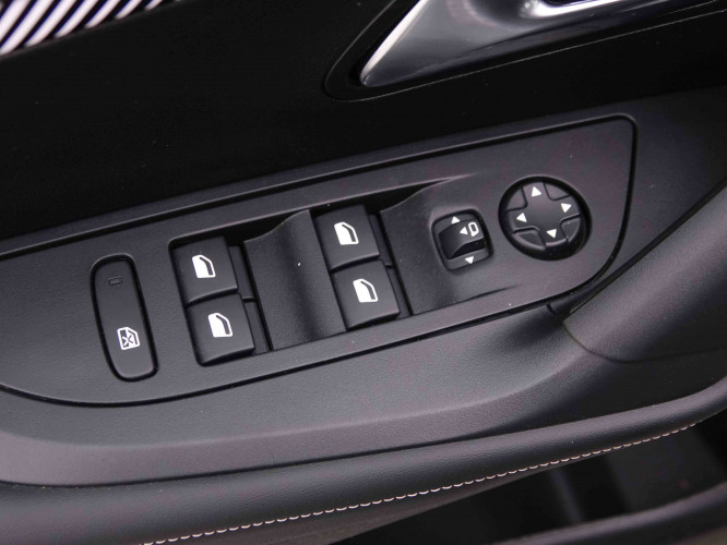 PEUGEOT_PEUGEOT_2008_2548352_19.jpg