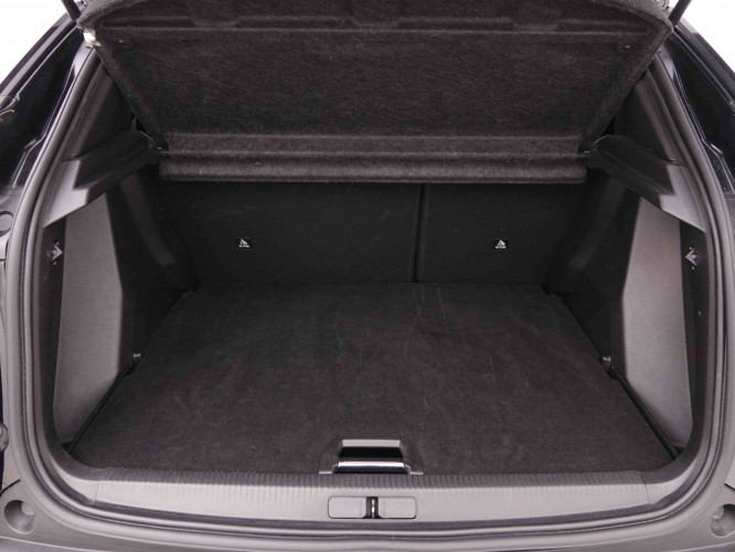 PEUGEOT_PEUGEOT_2008_2548356_5.jpg