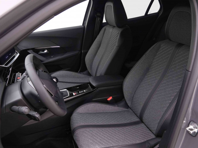 PEUGEOT_PEUGEOT_2008_2548359_6.jpg
