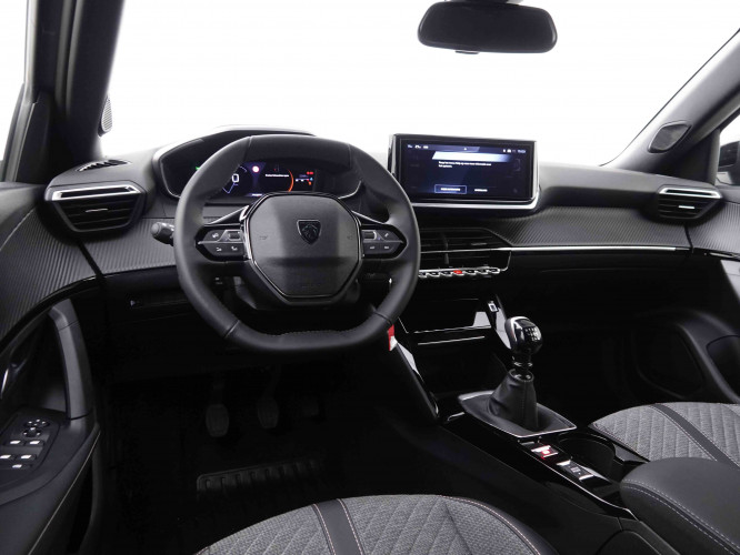 PEUGEOT_PEUGEOT_2008_2548360_7.jpg